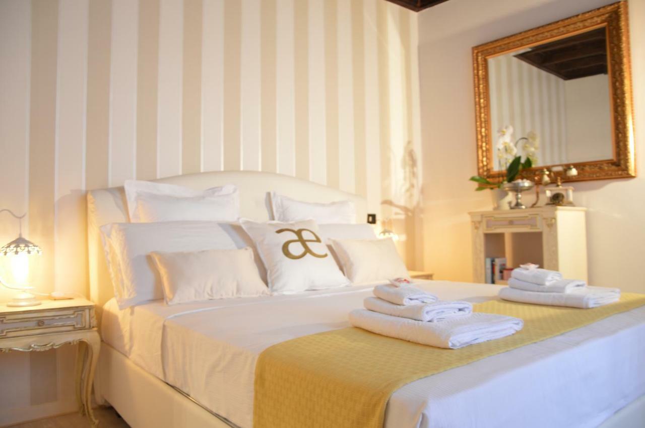 Historic Center - Elegant Apartment With Charming Antiques - Raffaello Inn Roma Exterior foto